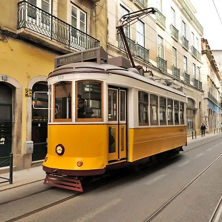 شقة 2nd Tram 28 *
