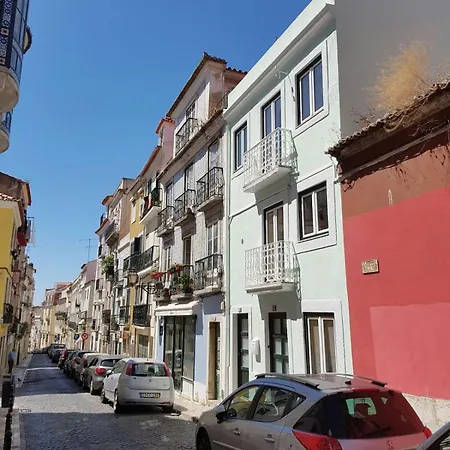2nd Tram 28 Apartment Lisbon