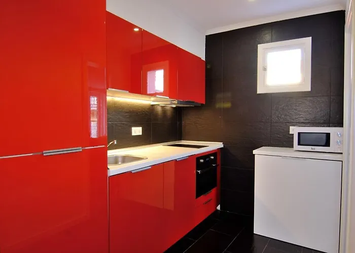 2nd Tram 28 Apartment Lisbon