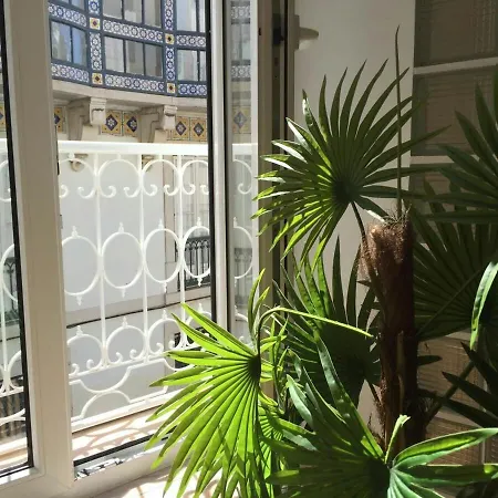 2nd Tram 28 Apartment Lissabon